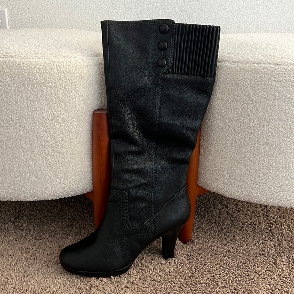 Sofft Black Boots